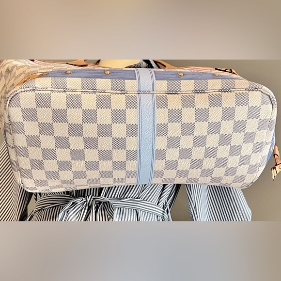 Limited Edition Louis Vuitton Damier Azur Summer Trunks Neverfull MM Tote/Wallet - Picture 16 of 16